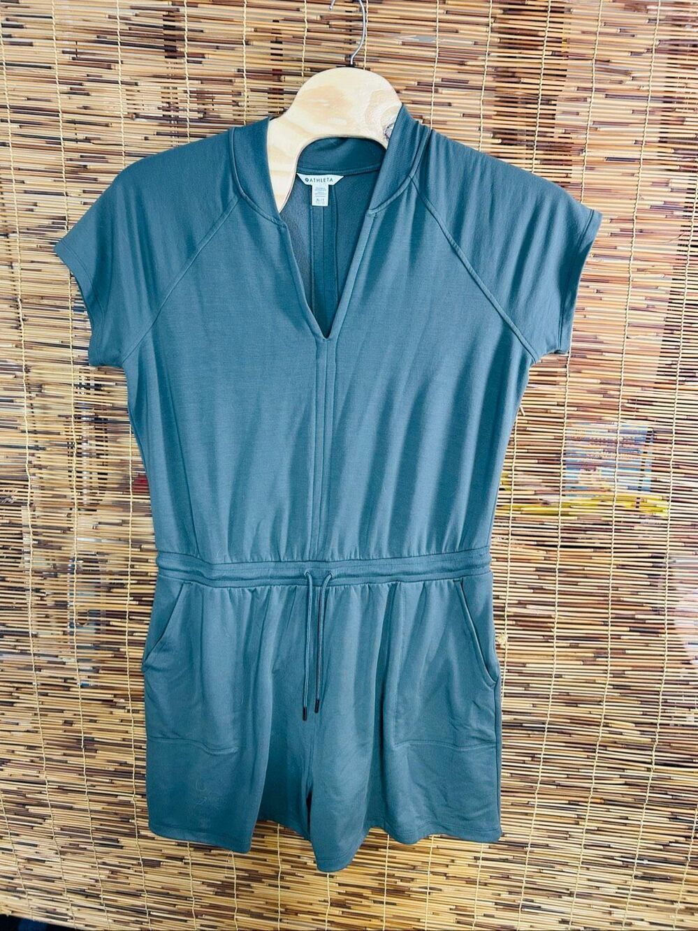 Athleta Romper Short Sleeve V Neck Drawstring Pockets Olive Green XL